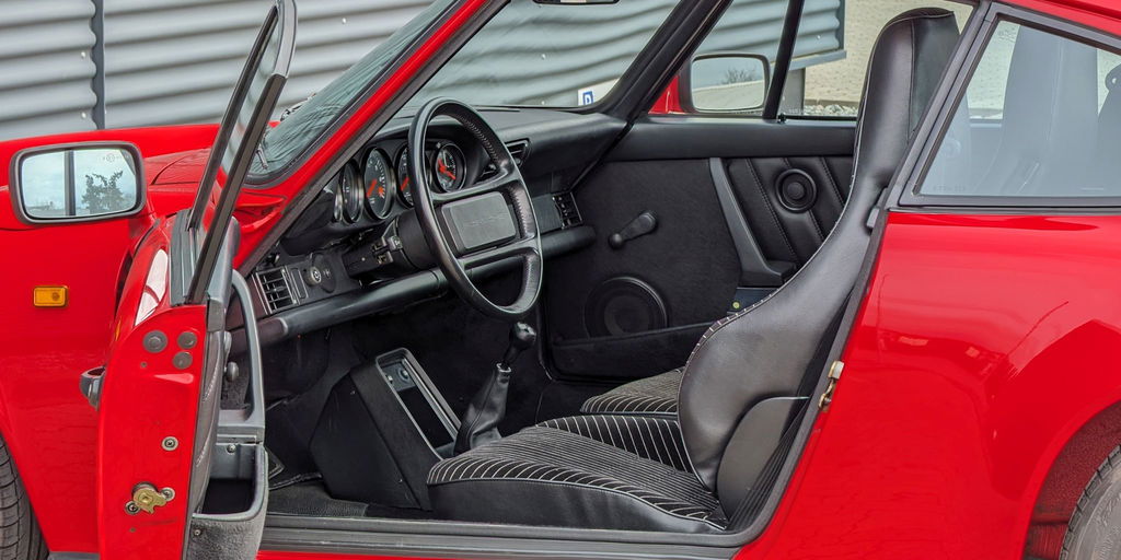 Porsche 911 Carrera 3.2 Clubsport