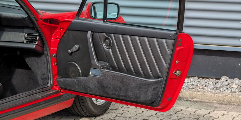 Porsche 911 Carrera 3.2 Clubsport