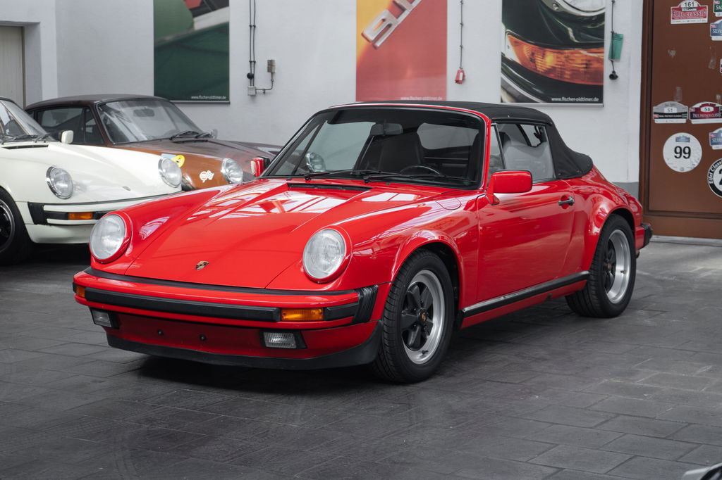 Porsche 911 Carrera 3.2 (US)