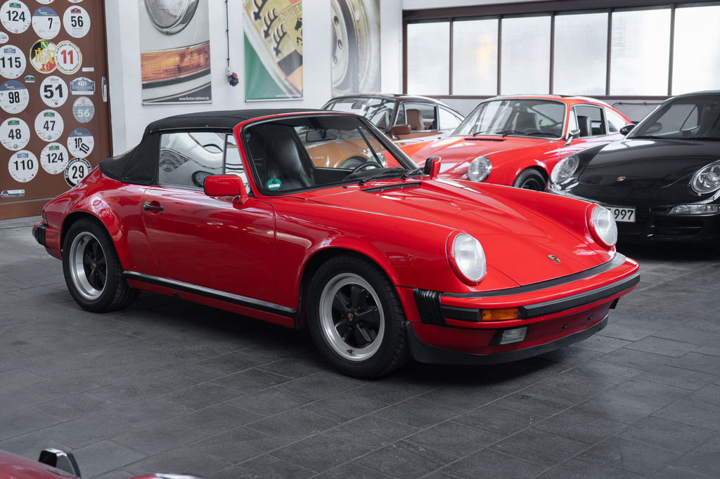 Porsche 911 Carrera 3.2 (US)