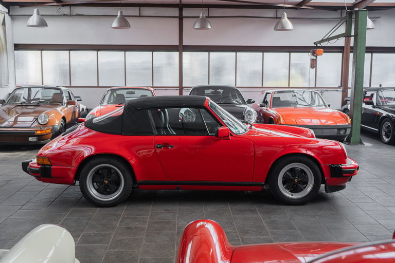 Porsche 911 Carrera 3.2 (US)