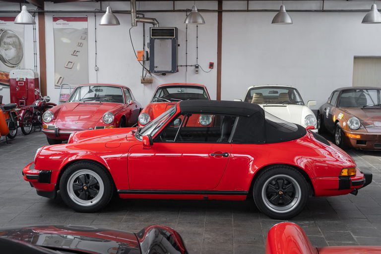 Porsche 911 Carrera 3.2 (US)