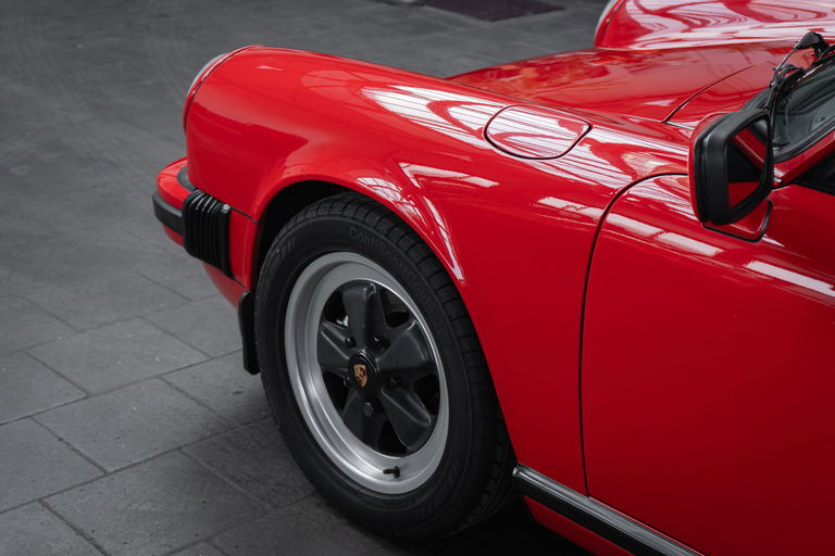 Porsche 911 Carrera 3.2 (US)