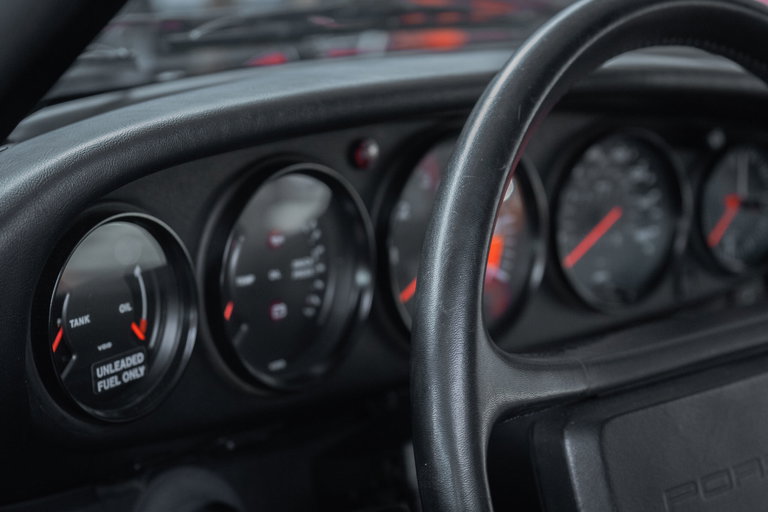 Porsche 911 Carrera 3.2 (US)