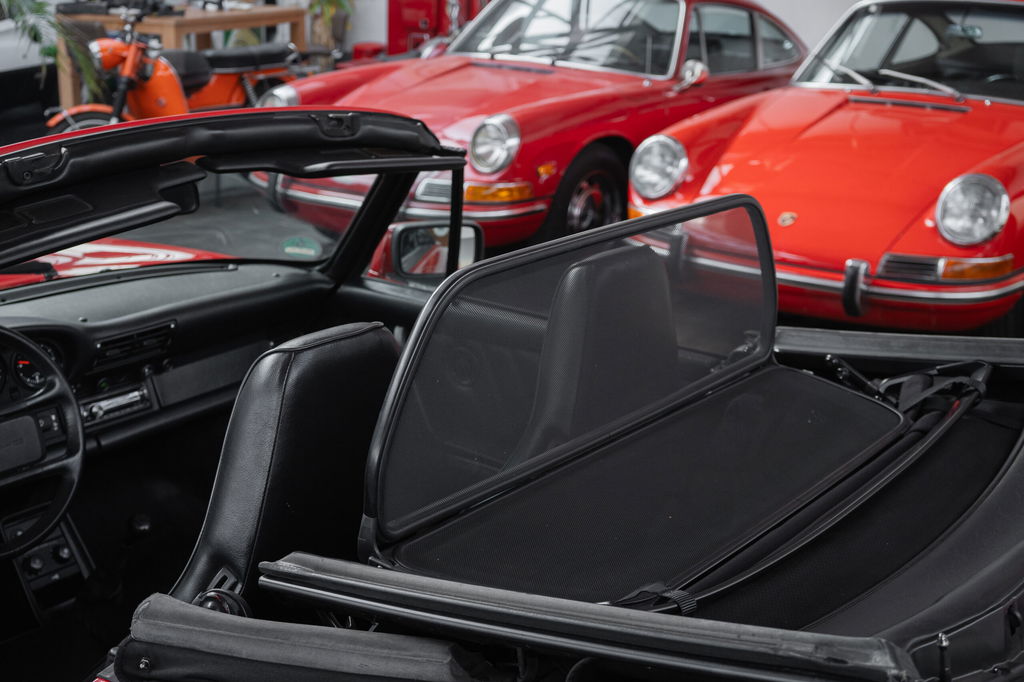 Porsche 911 Carrera 3.2 (US)