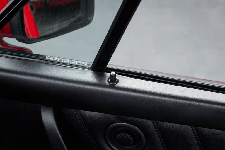 Porsche 911 Carrera 3.2 (US)