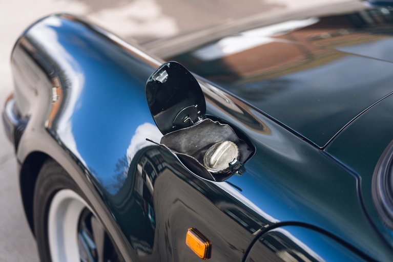 Porsche 911 Turbo 3.3