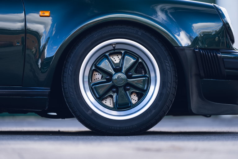 Porsche 911 Turbo 3.3