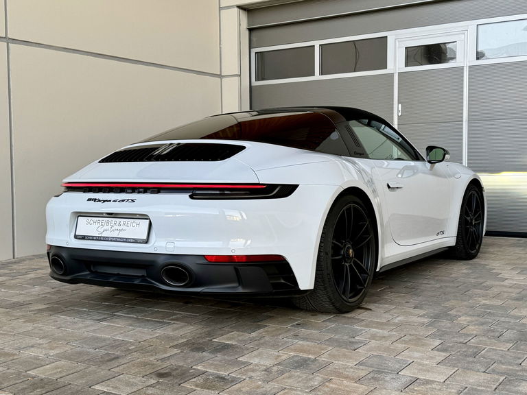 Porsche 992 Targa 4 GTS