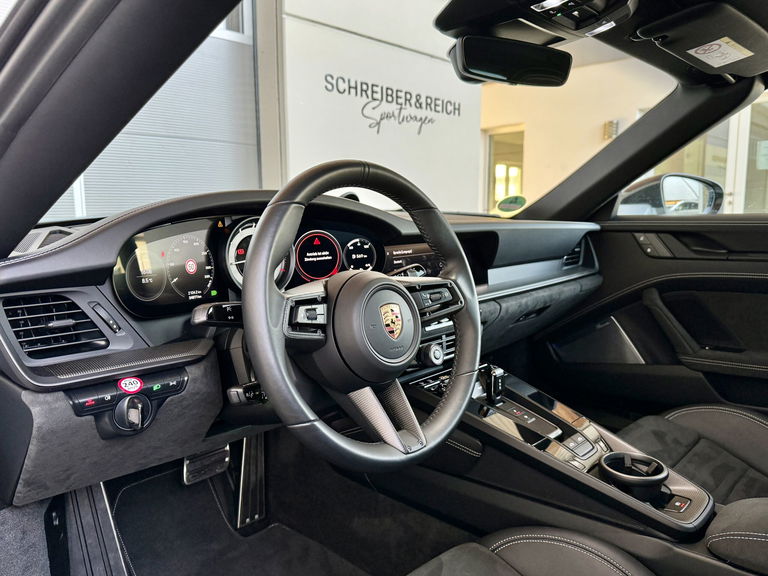 Porsche 992 Targa 4 GTS