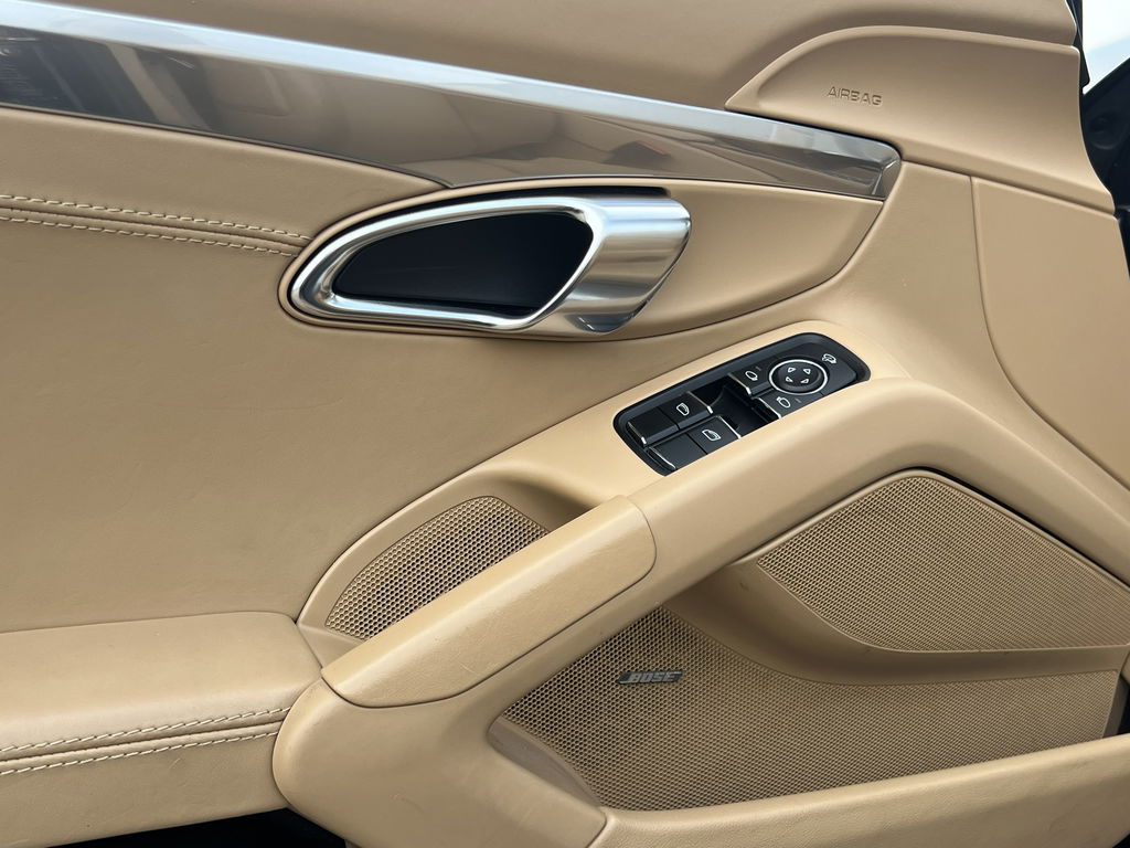 Porsche 981 Boxster S