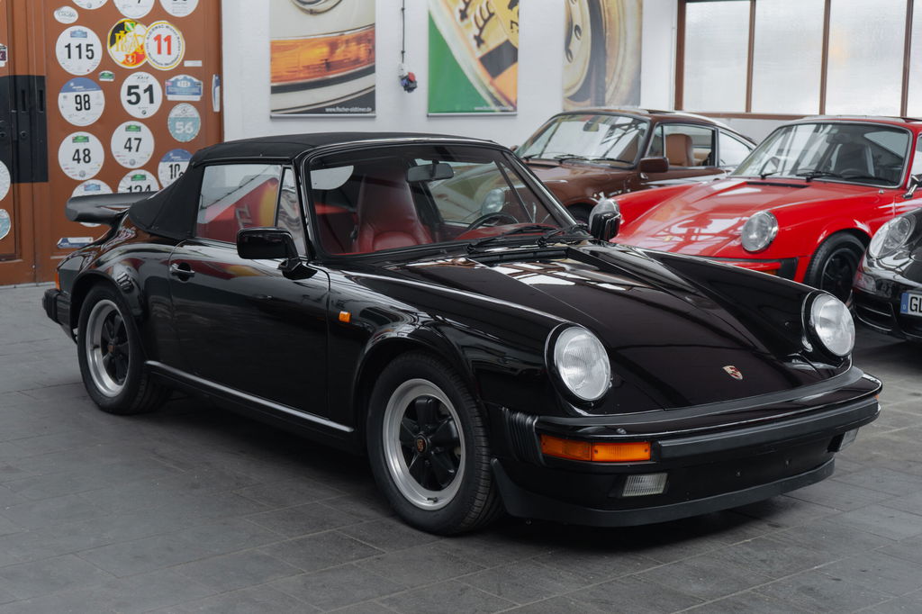 Porsche 911 Carrera 3.2
