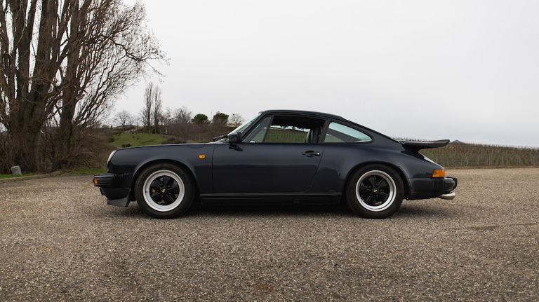 Porsche 911 Carrera 3.2