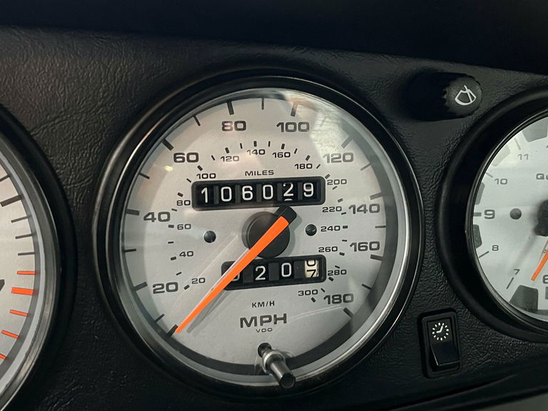 Porsche 993 Carrera 4S