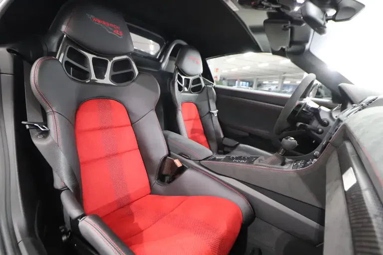 Porsche 718 Spyder RS