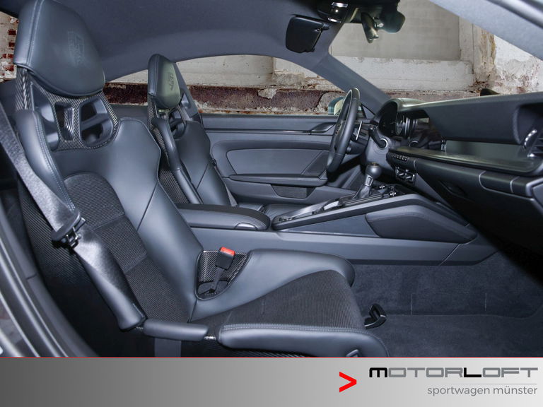 Porsche 992 GT3 Touring