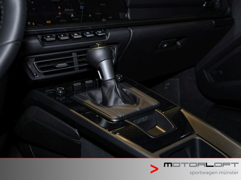 Porsche 992 GT3 Touring