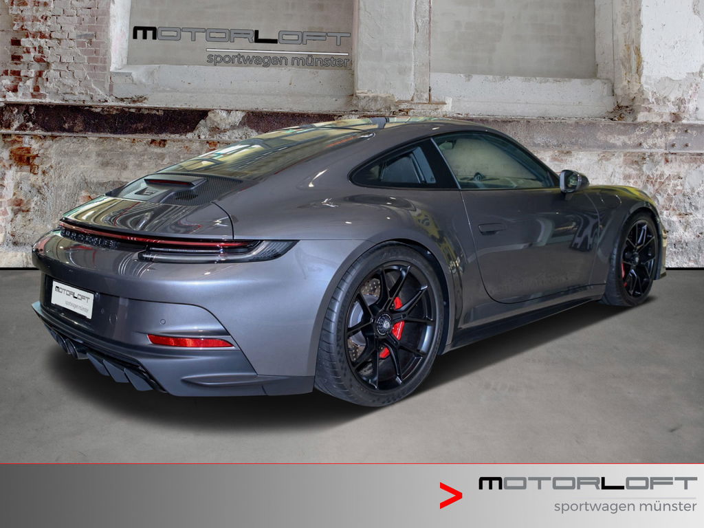Porsche 992 GT3 Touring