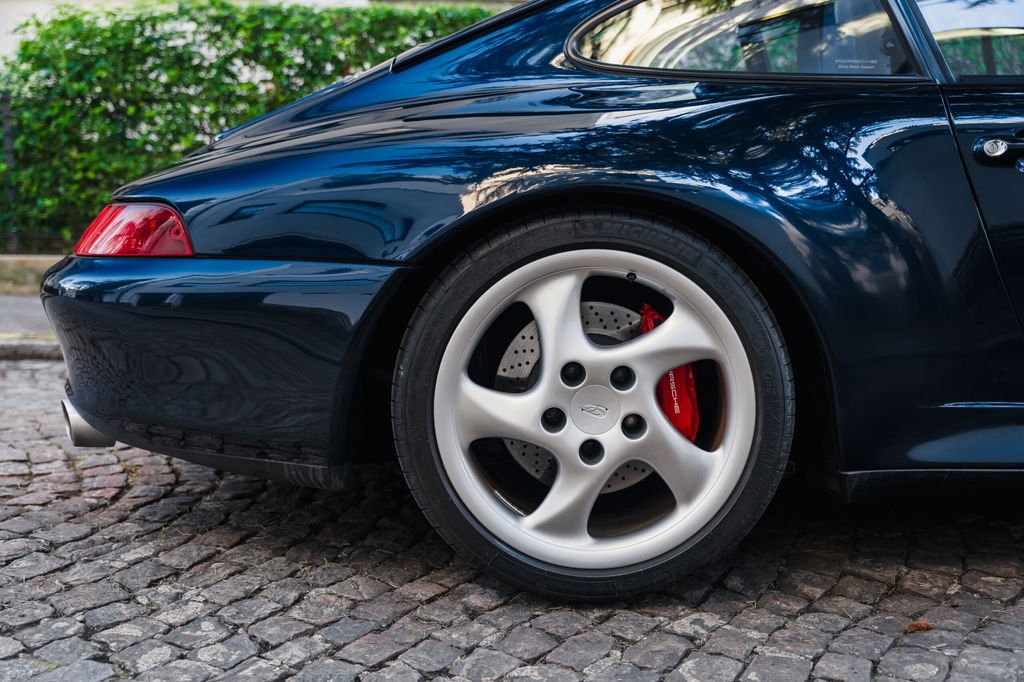 Porsche 993 Carrera 4S