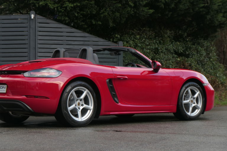 Porsche 718 Boxster
