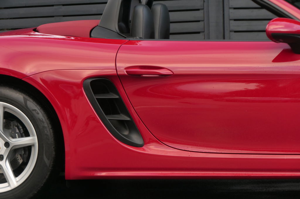 Porsche 718 Boxster