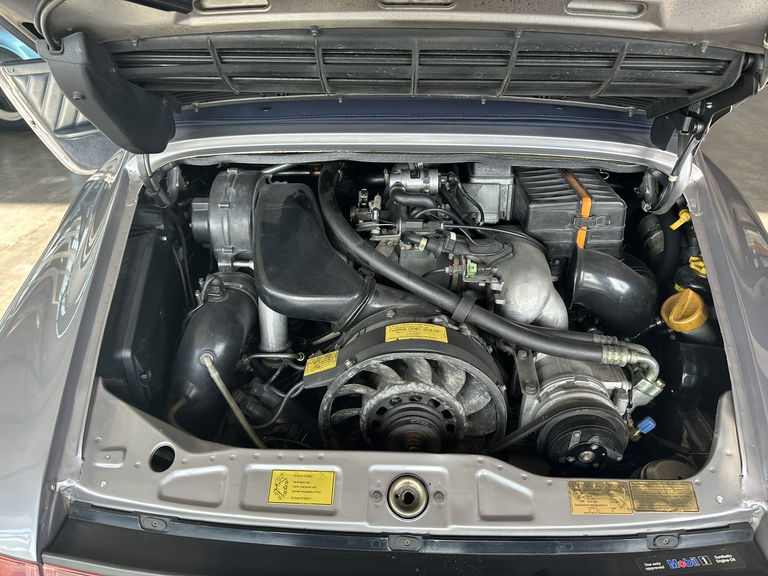 Porsche 964 Carrera 4