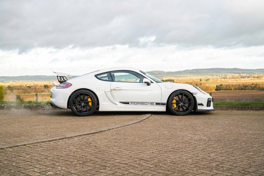 Porsche 981 Cayman GT4