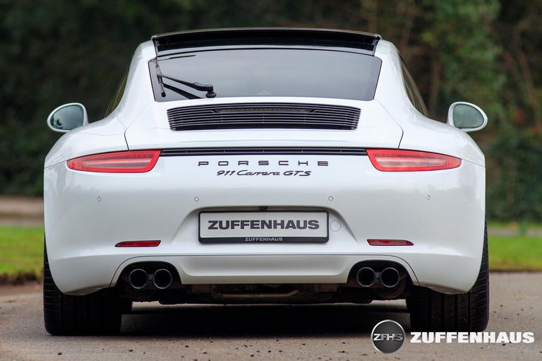 Porsche 991 Carrera GTS