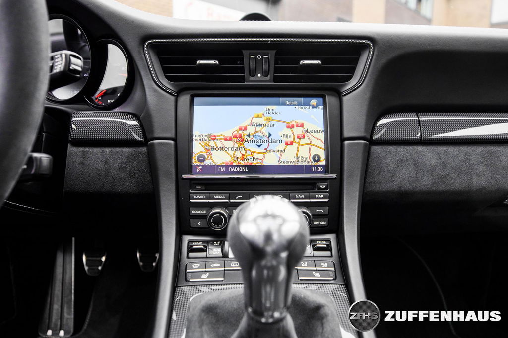 Porsche 991 Carrera GTS