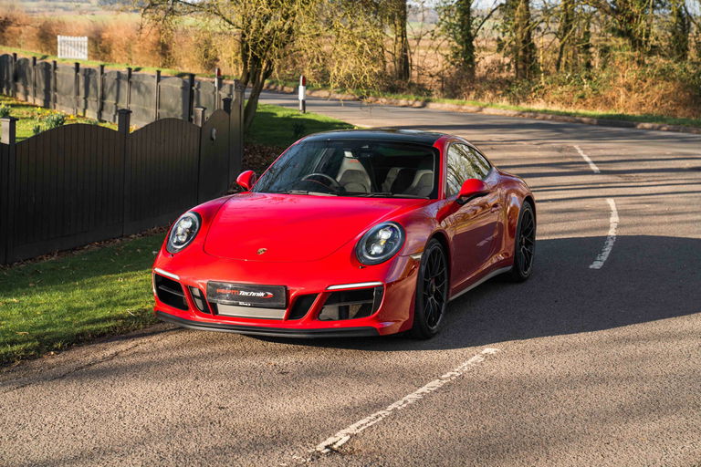 Porsche 991.2 Carrera GTS