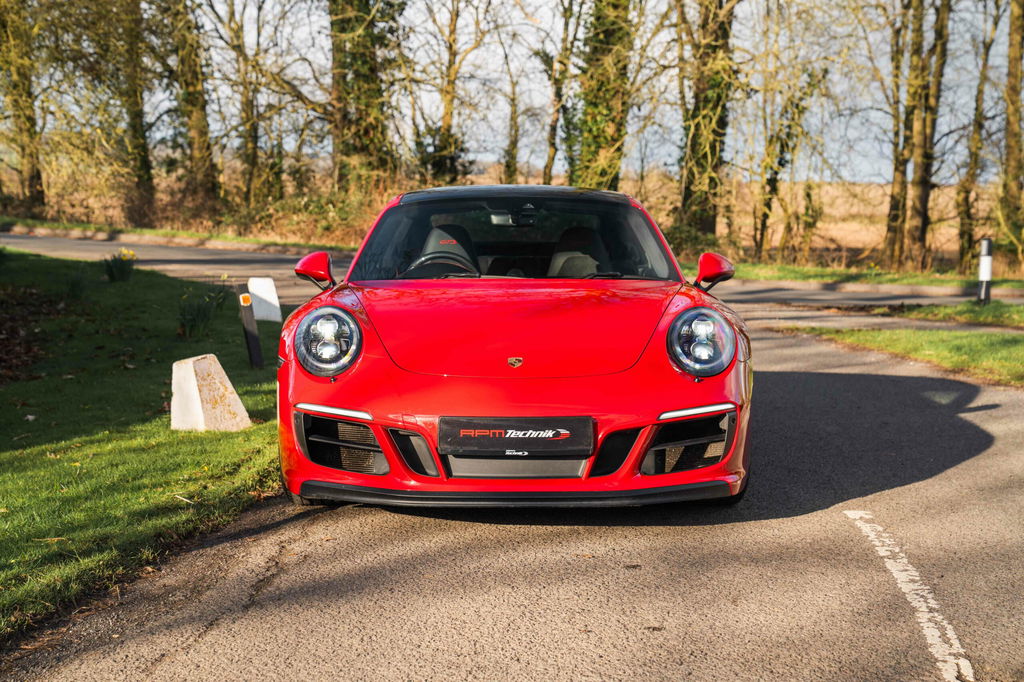 Porsche 991.2 Carrera GTS