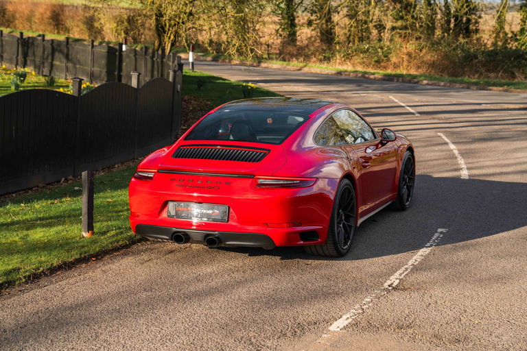 Porsche 991.2 Carrera GTS