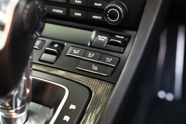 Porsche 991.2 Carrera GTS