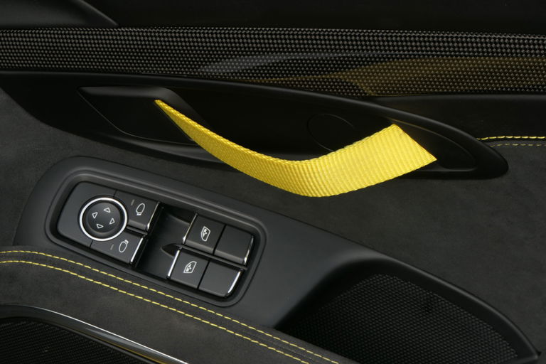 Porsche 981 Cayman GT4