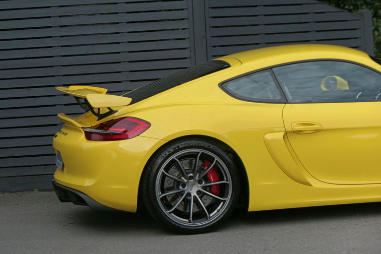 Porsche 981 Cayman GT4