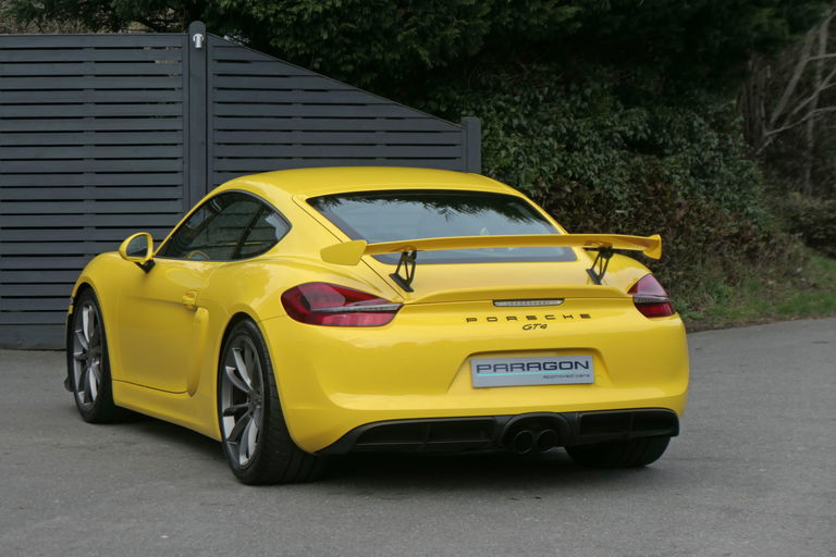 Porsche 981 Cayman GT4