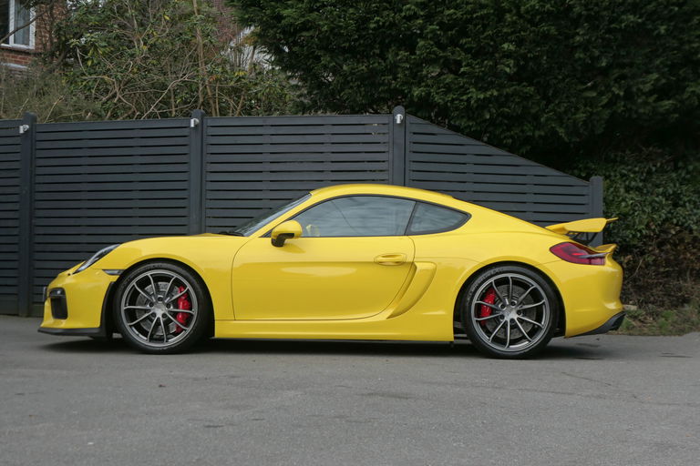 Porsche 981 Cayman GT4