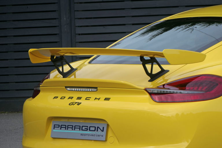 Porsche 981 Cayman GT4