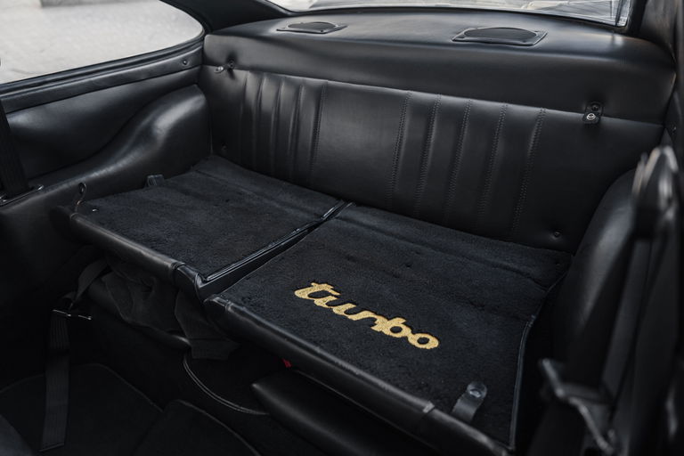 Porsche 911 Turbo 3.3