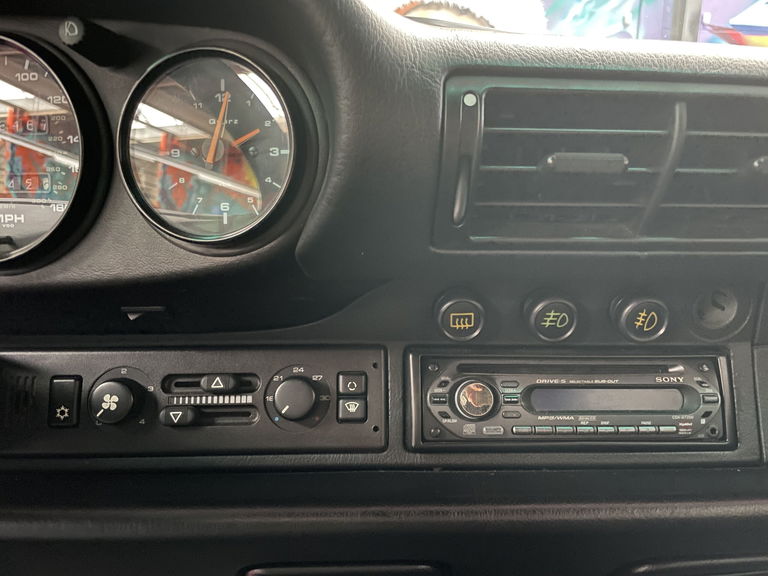 Porsche 964 Carrera RS America