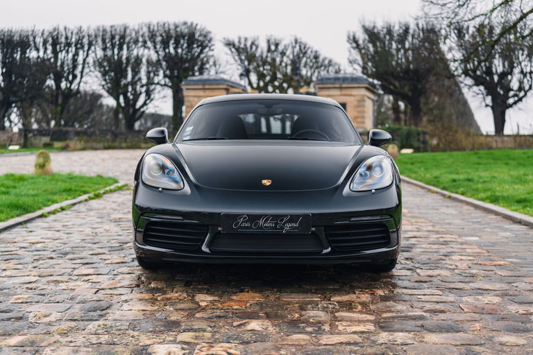 Porsche 718 Cayman