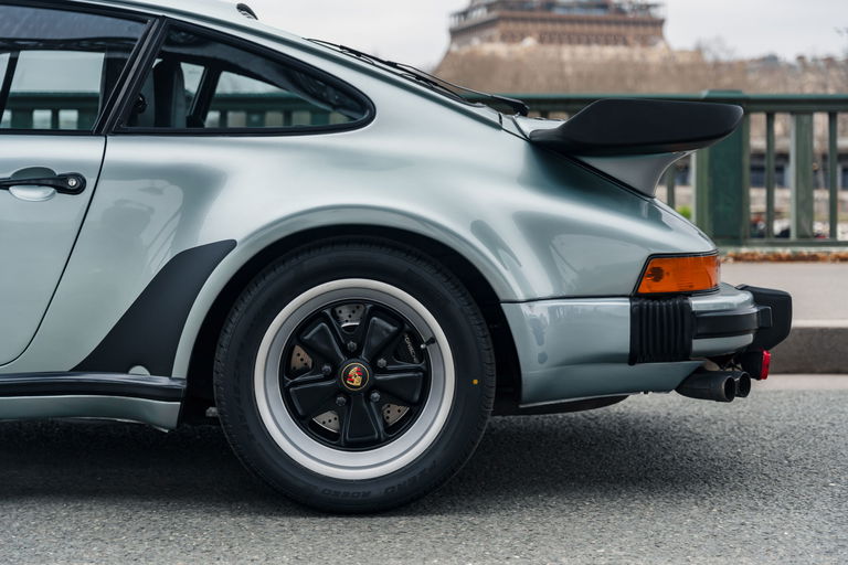 Porsche 911 Turbo 3.3