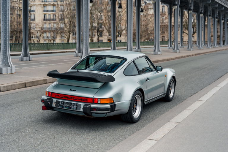 Porsche 911 Turbo 3.3