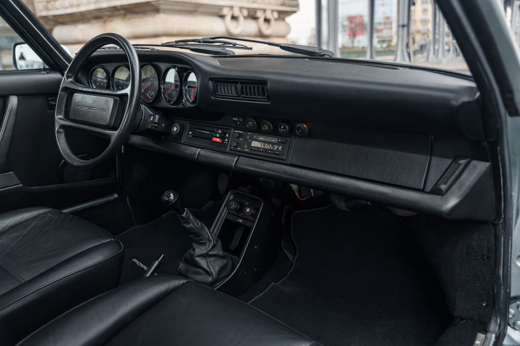 Porsche 911 Turbo 3.3