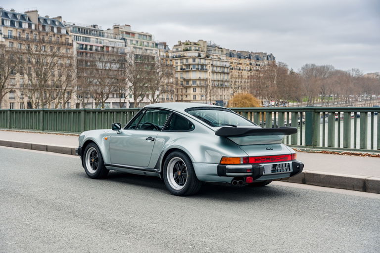Porsche 911 Turbo 3.3
