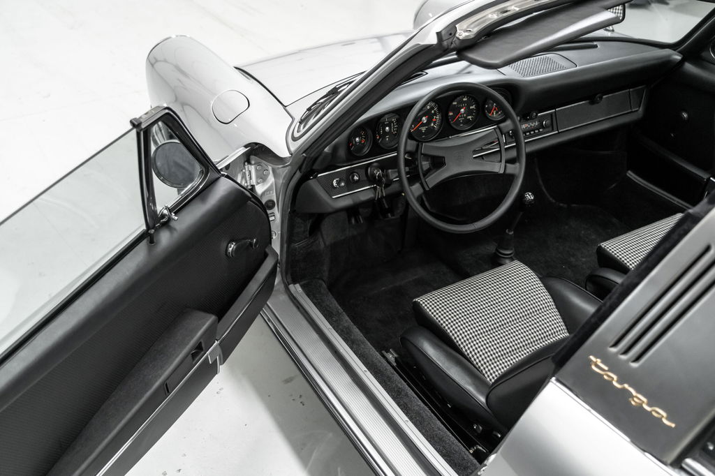 Porsche 911 S (F-Modell)