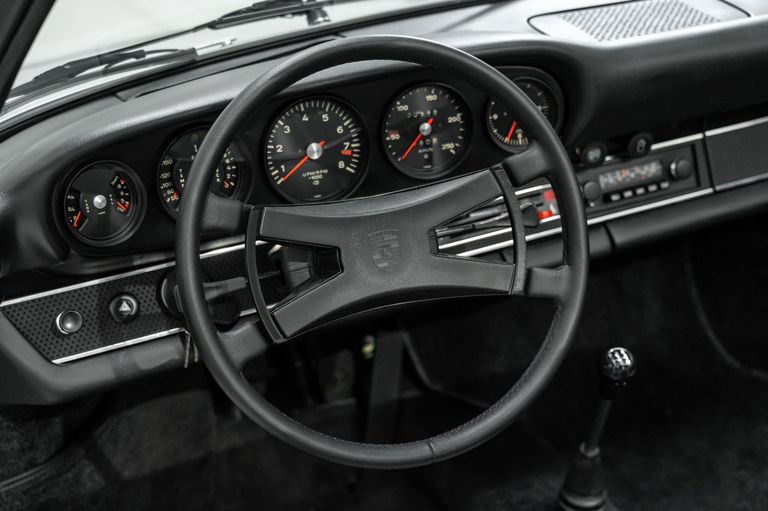 Porsche 911 S (F-Modell)