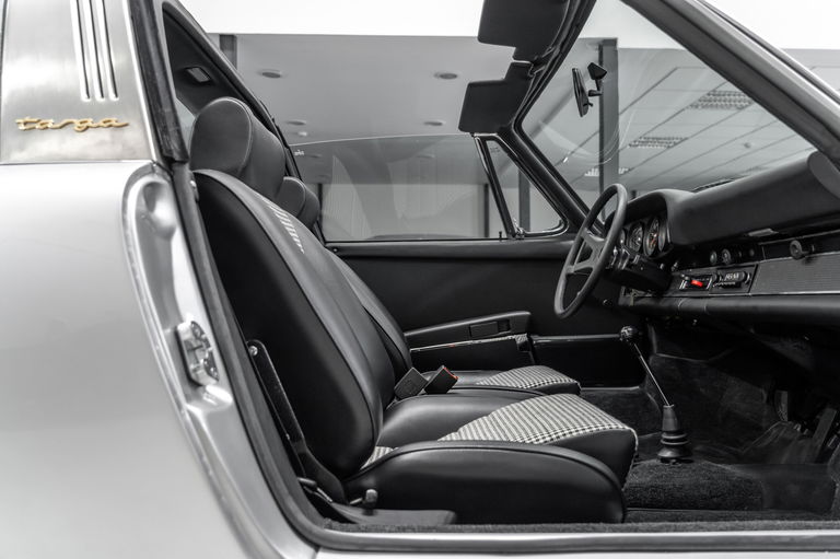 Porsche 911 S (F-Modell)