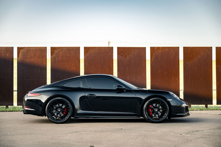Porsche 991 Carrera 4 GTS