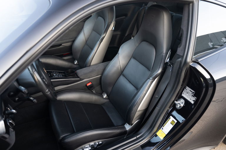 Porsche 991 Carrera 4 GTS